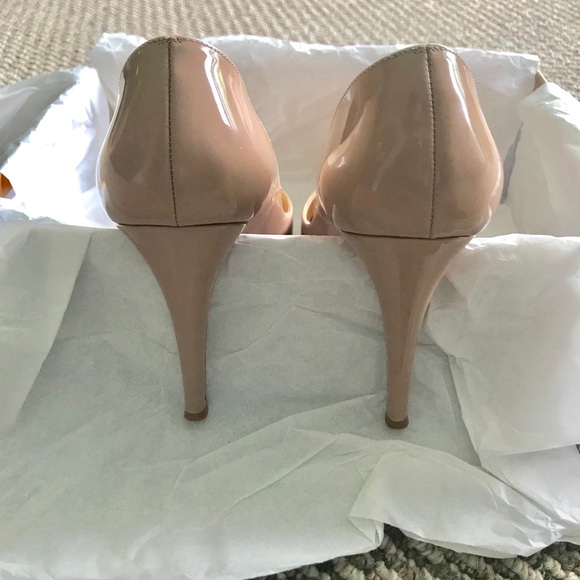 ❌Sold❌ Christian Louboutin Prive 100 Patent - Picture 4 of 8